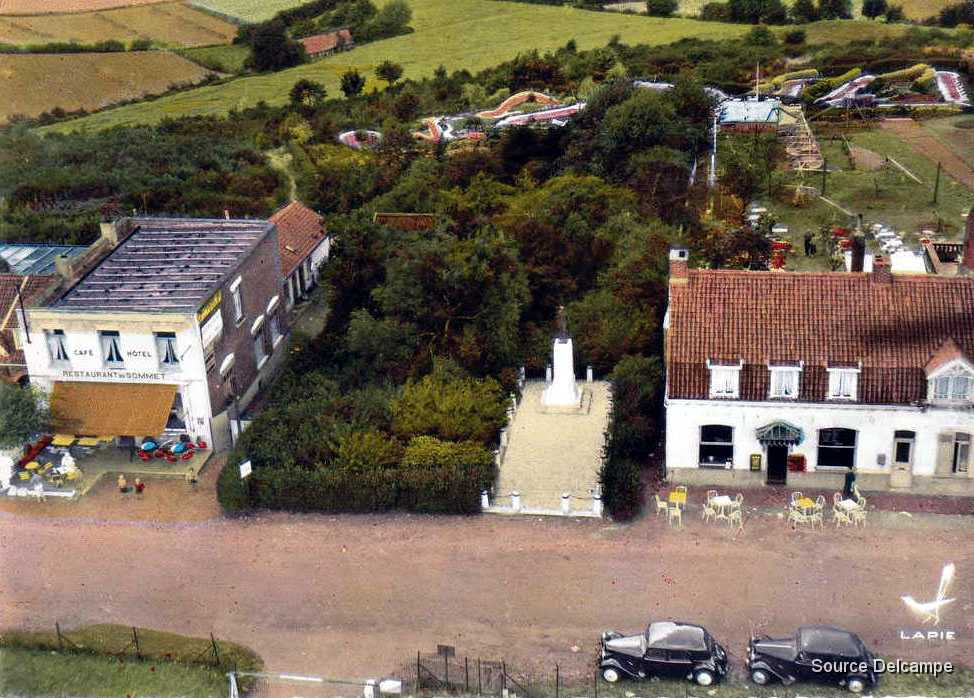 59 Boeschepe Mont Noir Le Monument Anglais.jpg